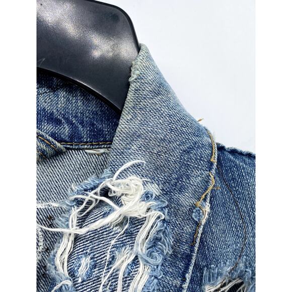 LEVI'S Men's Medium Wash Distressed Patchwork Streetwear Button-Up Jacket SZ M/L - Picture 4 of 12